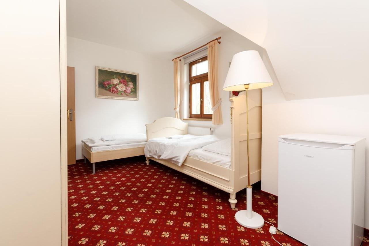 Hotel Farma Hory Karlowe Wary Zewnętrze zdjęcie