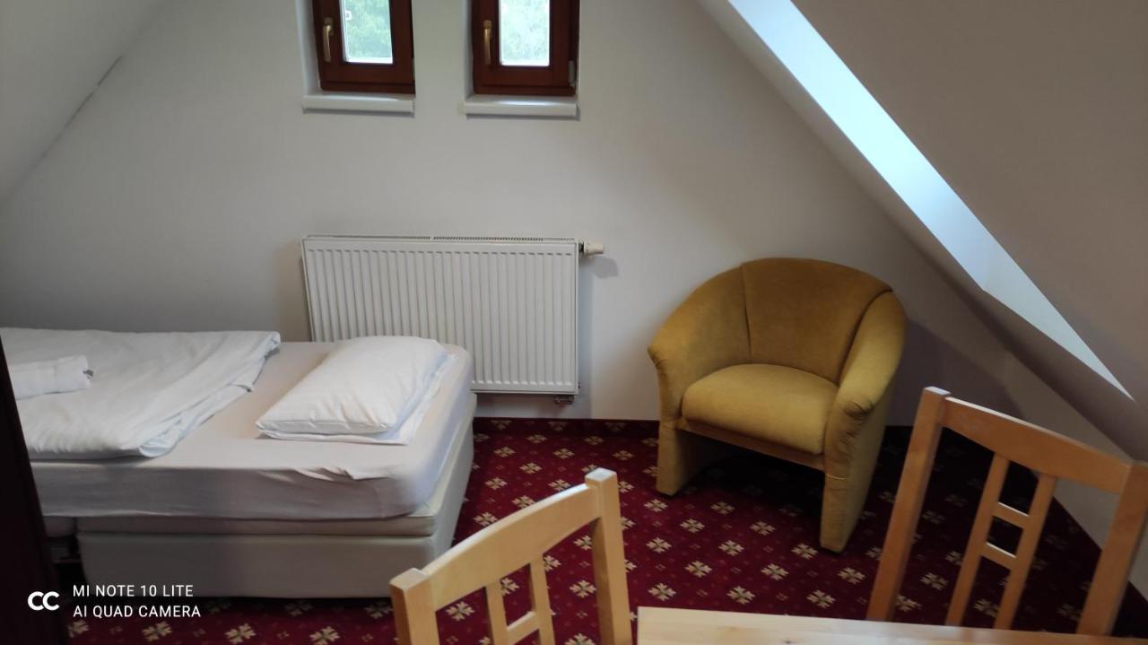 Hotel Farma Hory Karlowe Wary Zewnętrze zdjęcie