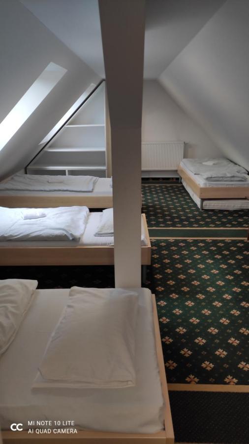 Hotel Farma Hory Karlowe Wary Zewnętrze zdjęcie